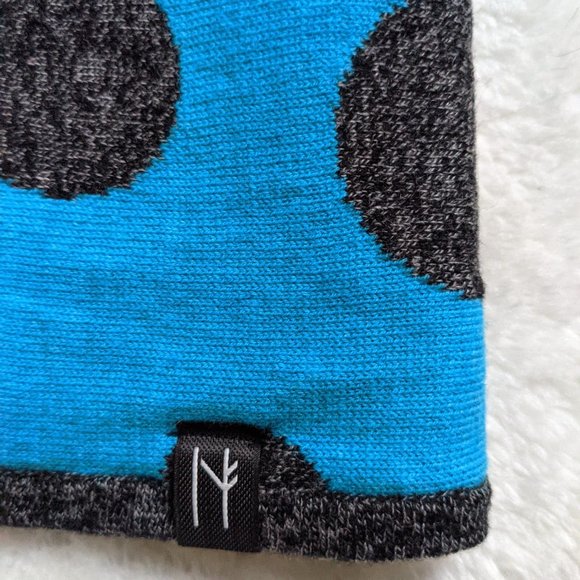 Woman's Infinity Scarf / Snood - Picture 7 of 7